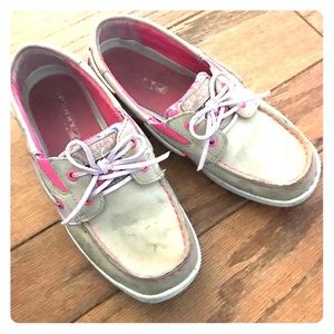 Girls leather Sperry’s
